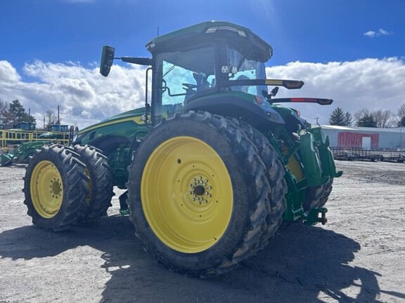 2023 John Deere 8R 250 Tractor