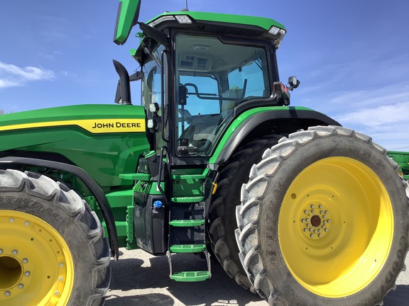 2023 John Deere 8R 280 Tractor