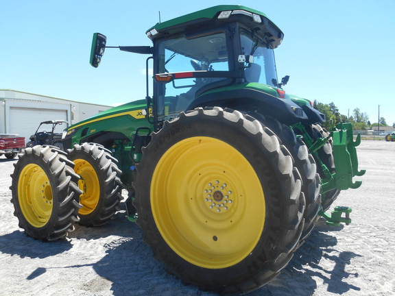 2023 John Deere 8R 250 Tractor