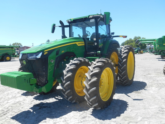 2023 John Deere 8R 250 Tractor