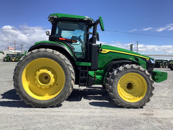 2023 John Deere 8R 310 Tractor