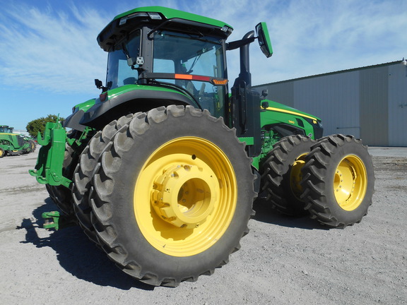 2023 John Deere 8R 340 Tractor