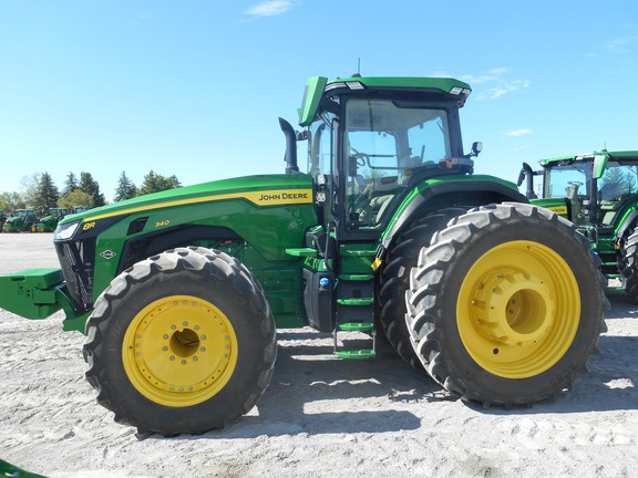 2023 John Deere 8R 340 Tractor