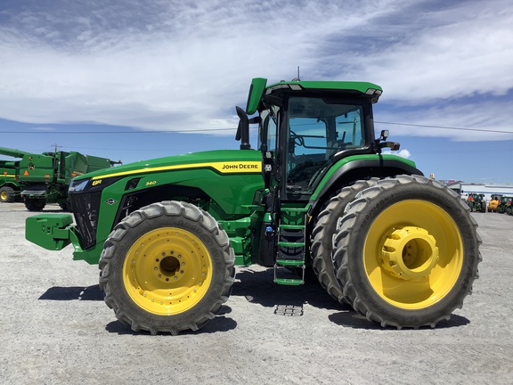 2023 John Deere 8R 340 Tractor