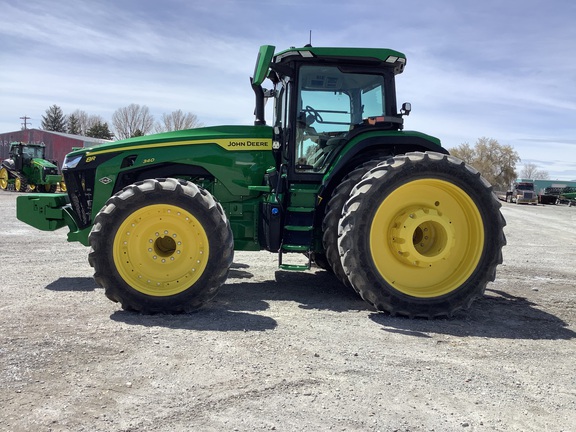 2023 John Deere 8R 340 Tractor