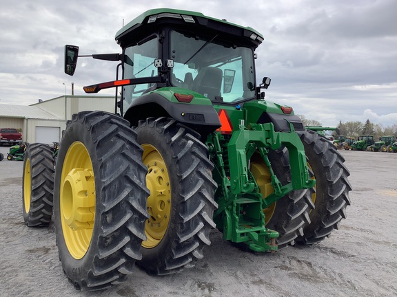 2023 John Deere 8R 340 Tractor