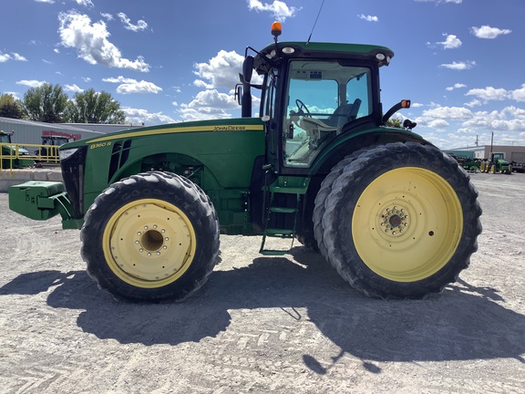 2011 John Deere 8360R Tractor