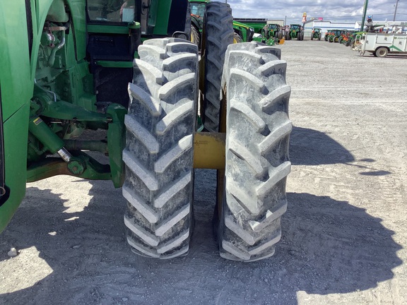 2011 John Deere 8360R Tractor