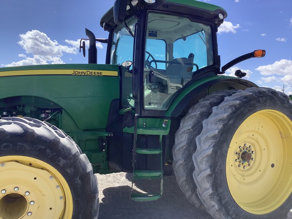 2011 John Deere 8360R Tractor