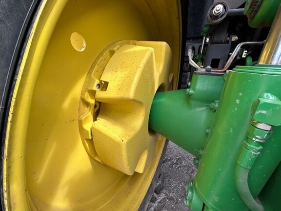 2015 John Deere 8270R Tractor