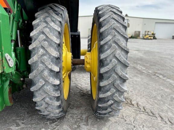 2015 John Deere 8270R Tractor