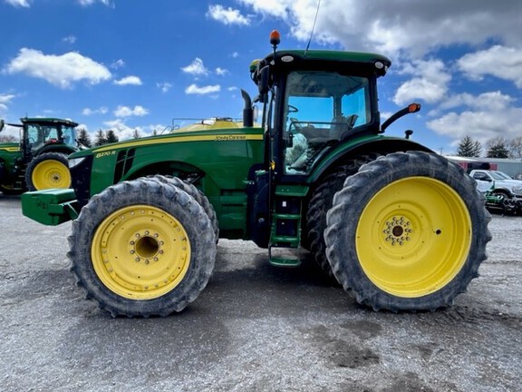 2015 John Deere 8270R Tractor