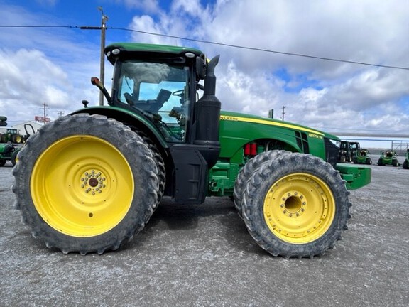 2015 John Deere 8270R Tractor