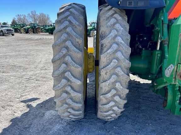 2015 John Deere 8270R Tractor