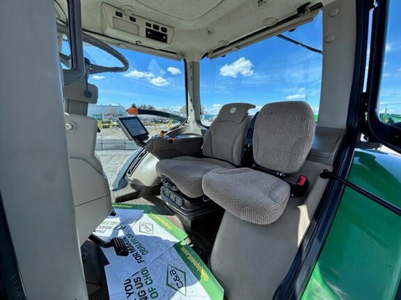 2015 John Deere 8270R Tractor