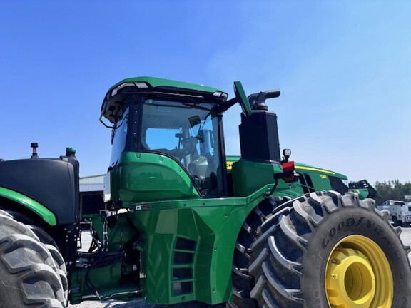 2023 John Deere 9R 590 Tractor 4WD