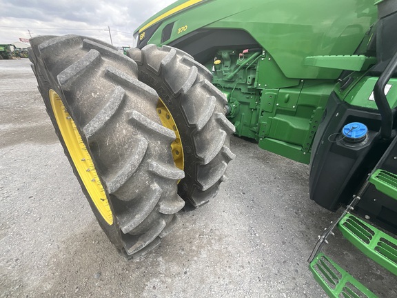 2023 John Deere 8R 370 Tractor