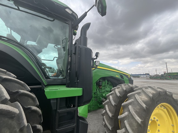 2023 John Deere 8R 370 Tractor