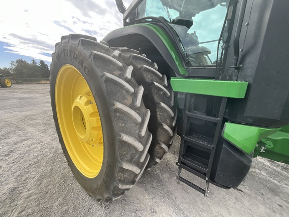 2023 John Deere 8R 370 Tractor