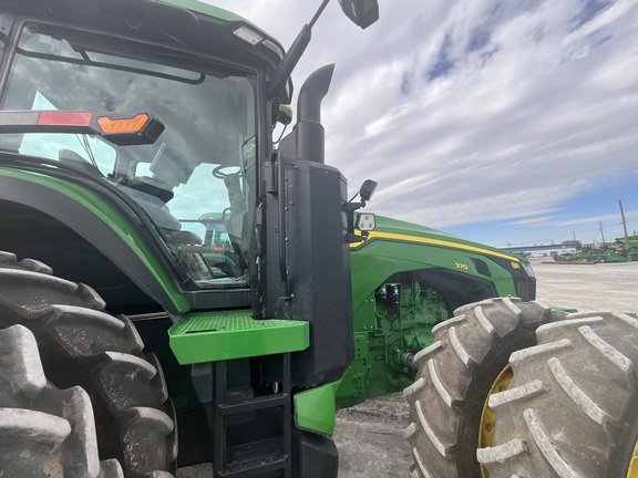 2023 John Deere 8R 370 Tractor