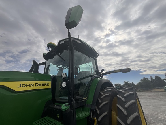 2023 John Deere 8R 370 Tractor