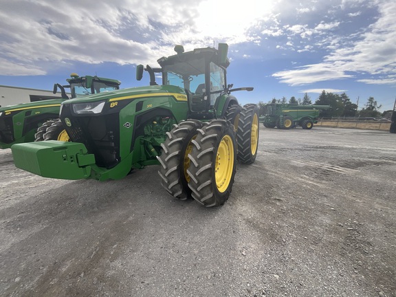 2023 John Deere 8R 370 Tractor