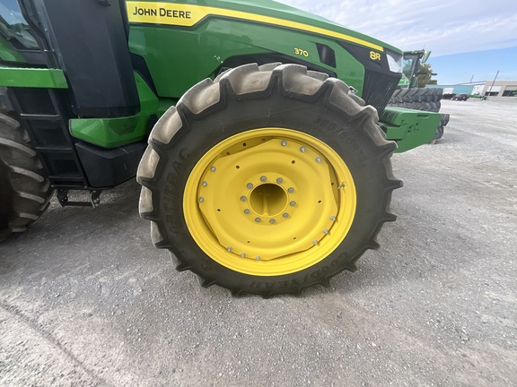 2023 John Deere 8R 370 Tractor