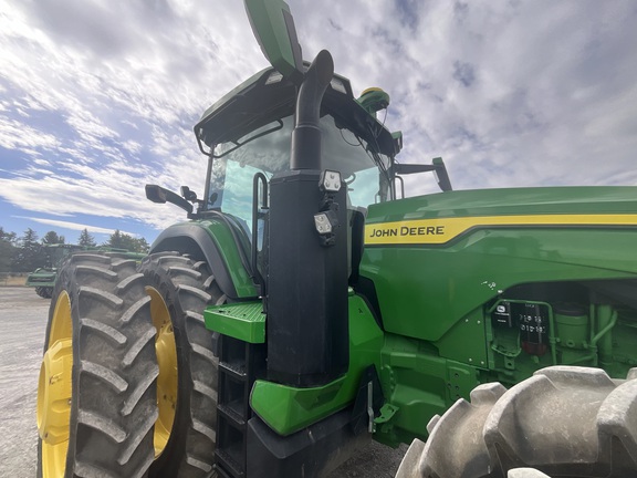 2023 John Deere 8R 370 Tractor