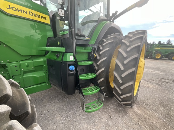 2023 John Deere 8R 370 Tractor