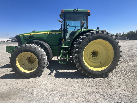 2002 John Deere 8520 Tractor