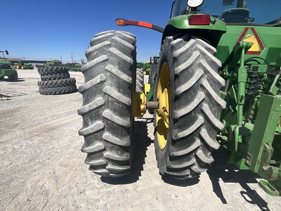 2002 John Deere 8520 Tractor