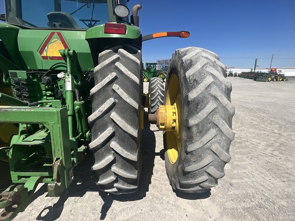 2002 John Deere 8520 Tractor