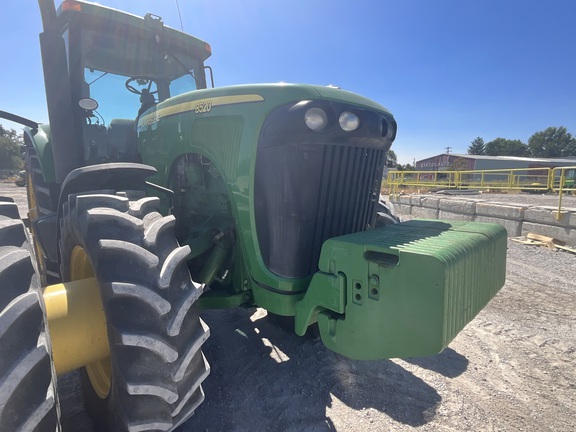 2002 John Deere 8520 Tractor