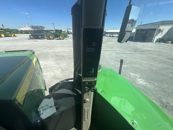 2018 John Deere 9570R Tractor 4WD