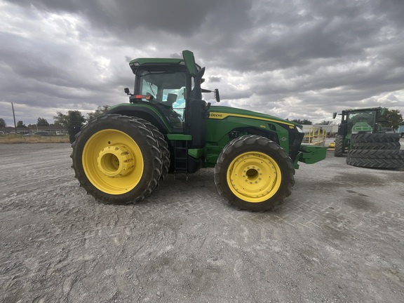 2023 John Deere 8R 370 Tractor