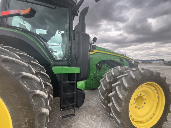 2023 John Deere 8R 370 Tractor