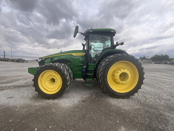 2023 John Deere 8R 370 Tractor