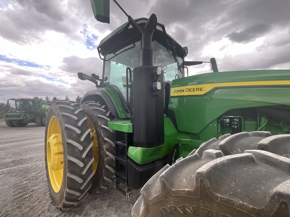 2023 John Deere 8R 370 Tractor