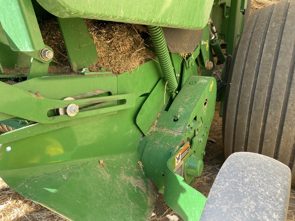 2020 John Deere 560M Baler/Round