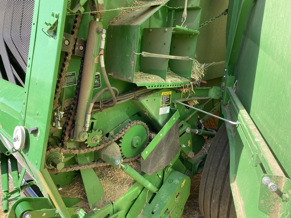 2020 John Deere 560M Baler/Round