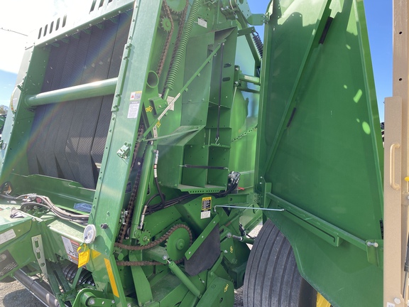 2020 John Deere 560M Baler/Round