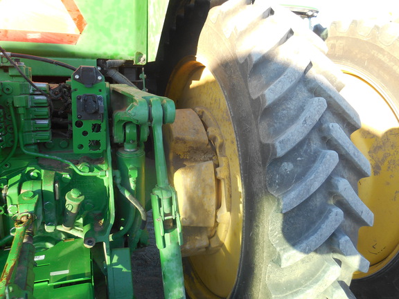 2013 John Deere 8285R Tractor