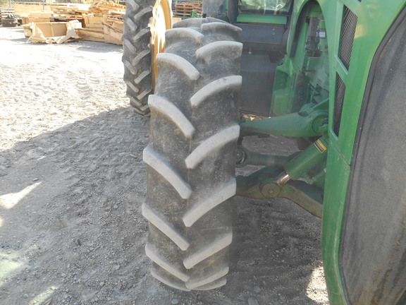 2010 John Deere 8295R Tractor