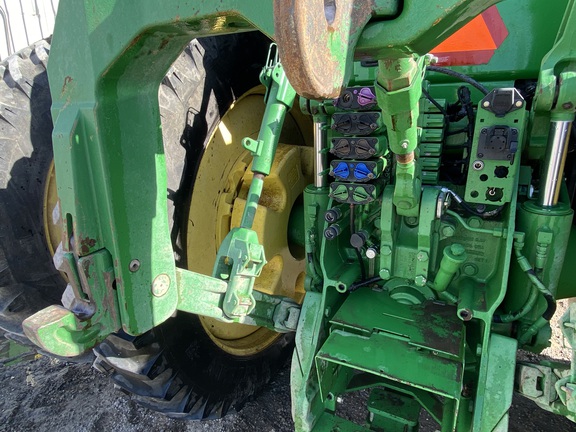 2012 John Deere 8335R Tractor