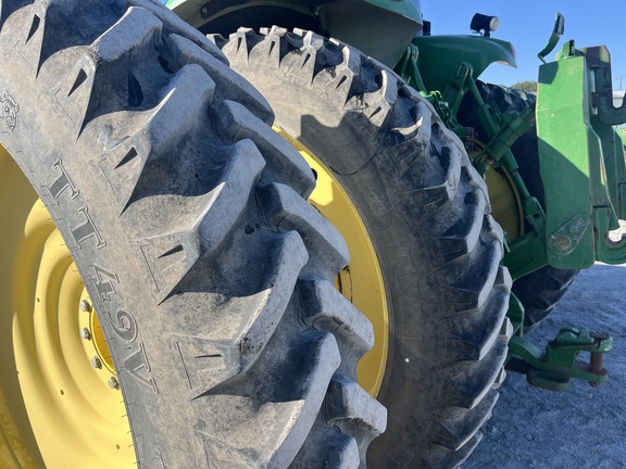 2012 John Deere 8335R Tractor