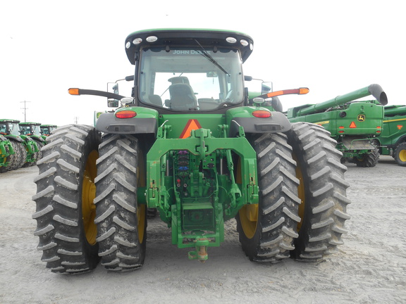 2015 John Deere 8370R Tractor