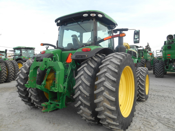 2015 John Deere 8370R Tractor