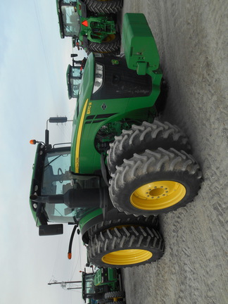 2015 John Deere 8370R Tractor