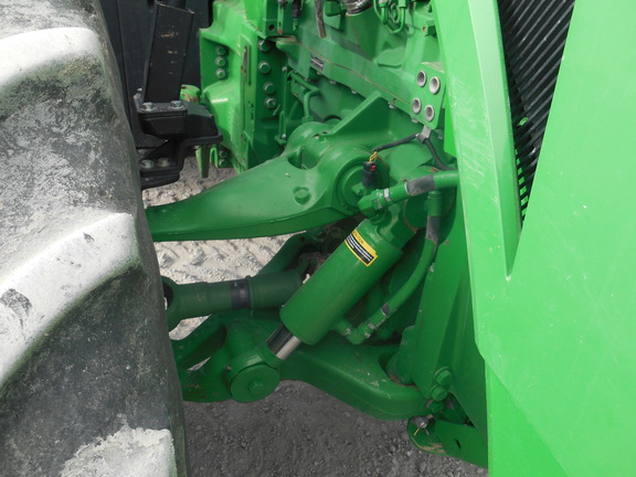 2015 John Deere 8370R Tractor