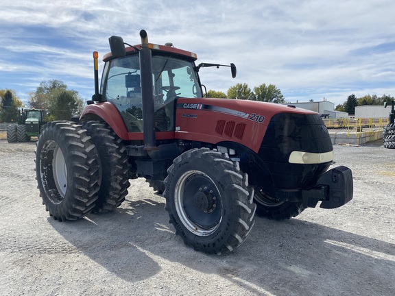 2011 Case IH Magnum 210 Tractor